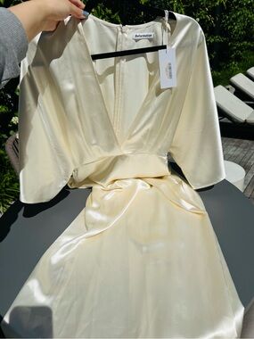Reformation Ivory Satin V-Neck Dress 100%silk NWT